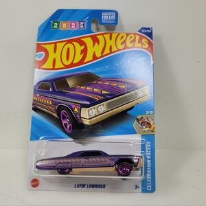 Mattel Hot Wheels Celebration Lowrider - Purple and Gold